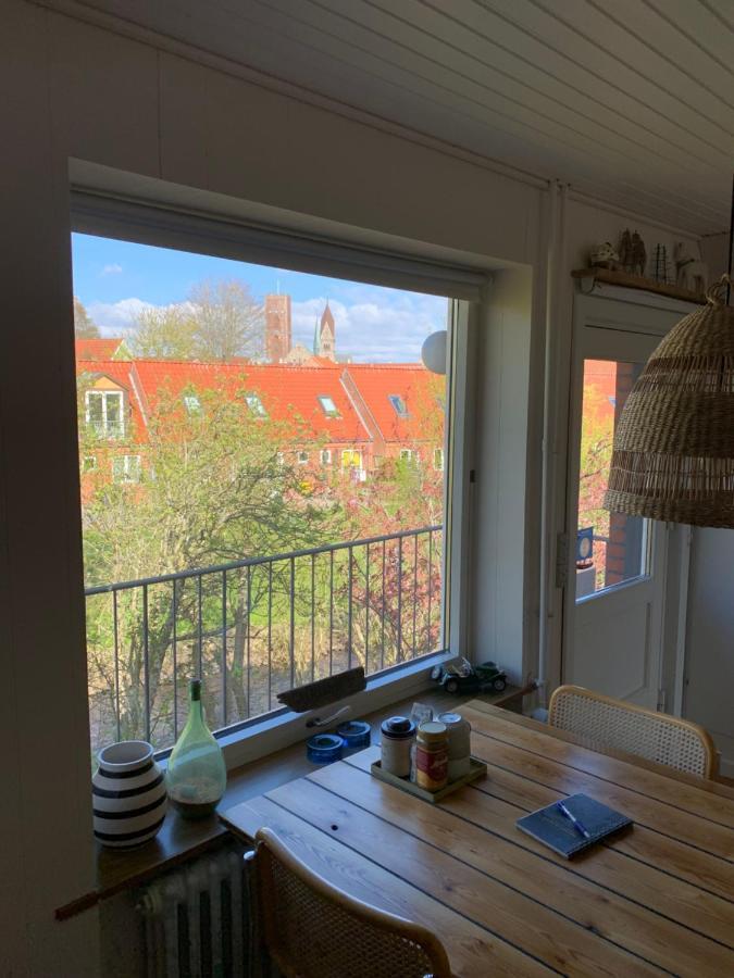 Selvbetjent Lejlighed I Centrum Ved Aen Apartamento Ribe Exterior foto